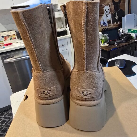 UGG Boots Women's Classic Twin Seam Size 9 New Heights Chestnut Suede Platform - Picture 7 of 14